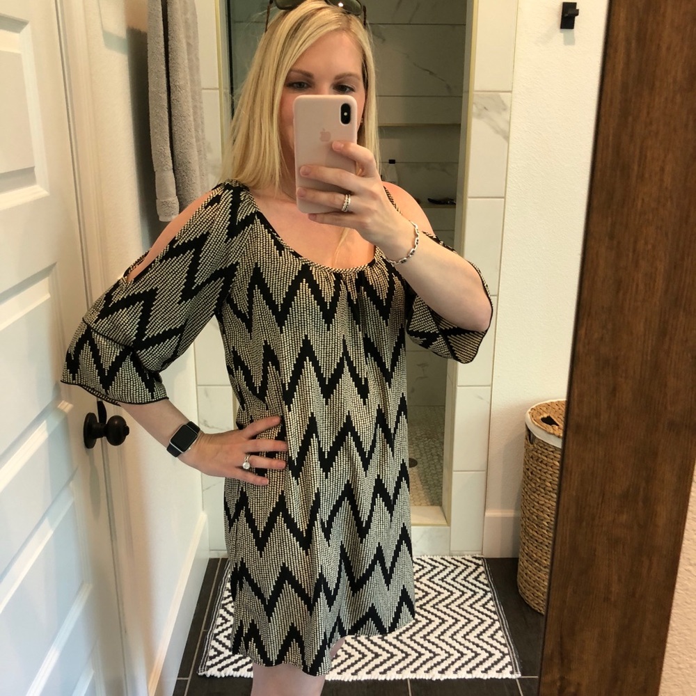 Chevron Cold Should Dress GLAM size M
